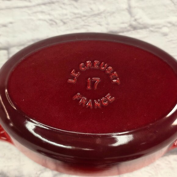 Le Creuset Enameled Cast Iron Signature Oval Dutch Oven 1Qt Cerise #7 France Min - Picture 7 of 9